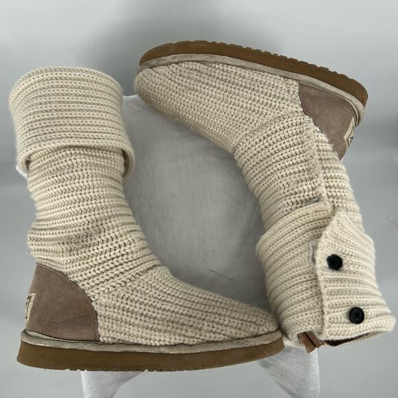 Women's UGG Australia Classic Cardy Sz 7 Knit Sweater Cream Woven‎ Button Boots - Picture 6 of 10